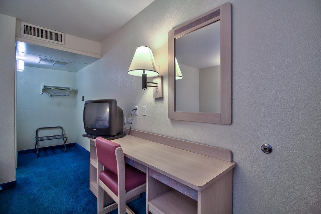 Budgetel Inn&Suites Yuma Rom bilde