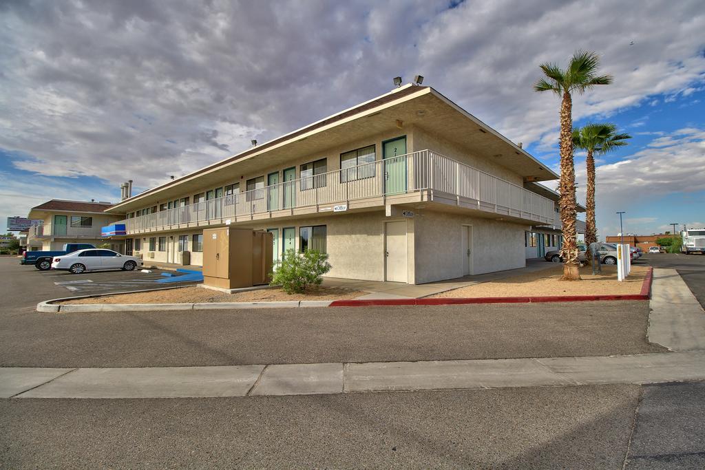 Budgetel Inn&Suites Yuma Eksteriør bilde