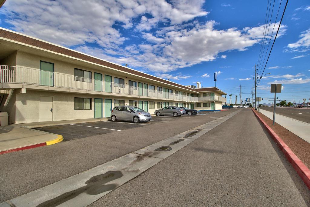 Budgetel Inn&Suites Yuma Eksteriør bilde