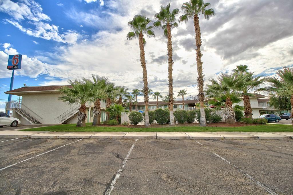 Budgetel Inn&Suites Yuma Eksteriør bilde