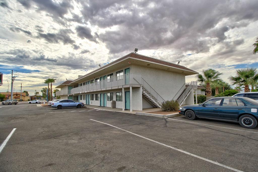 Budgetel Inn&Suites Yuma Eksteriør bilde