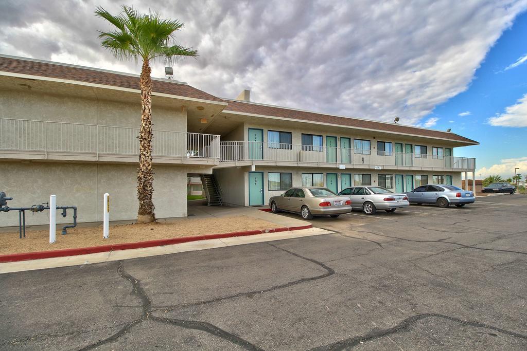 Budgetel Inn&Suites Yuma Eksteriør bilde
