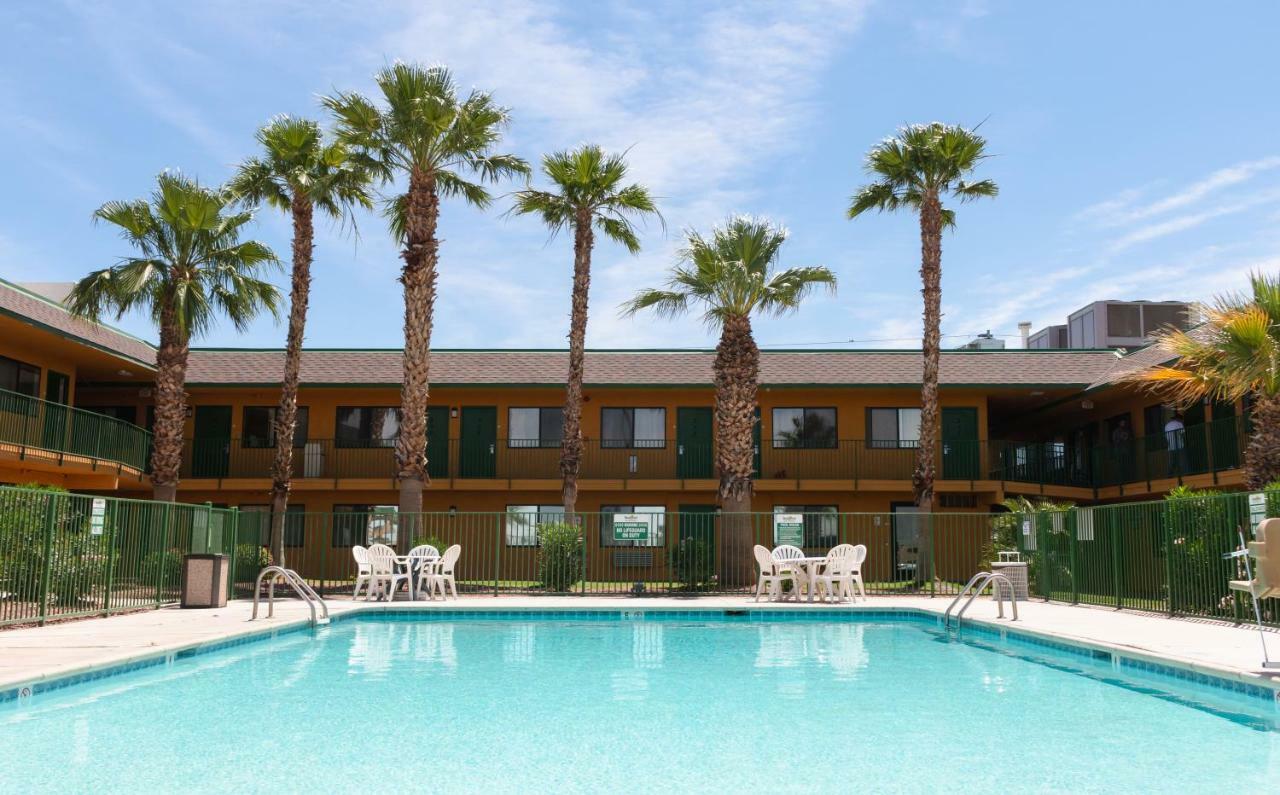Budgetel Inn&Suites Yuma Eksteriør bilde